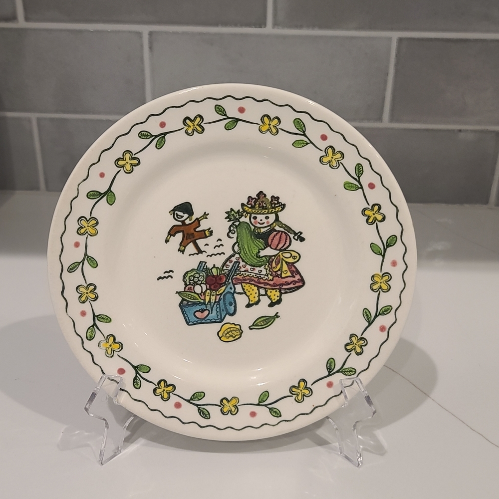 Metlox Poppytrail Happy Time 7.5" Salad Plate